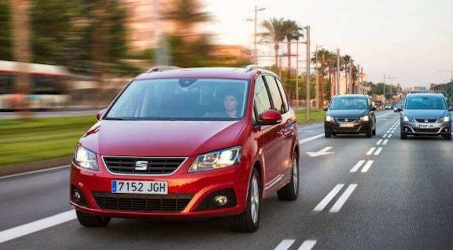 6 Types of Minivans for Large Families