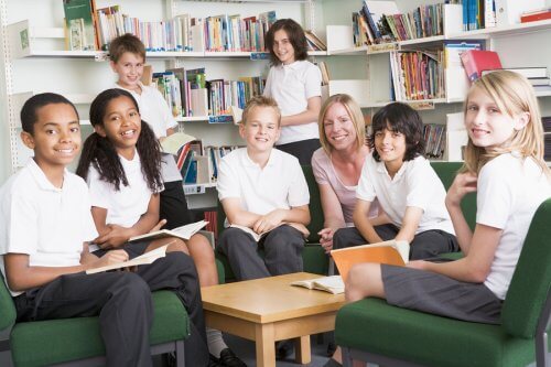 The Advantages and Disadvantages of School Uniforms