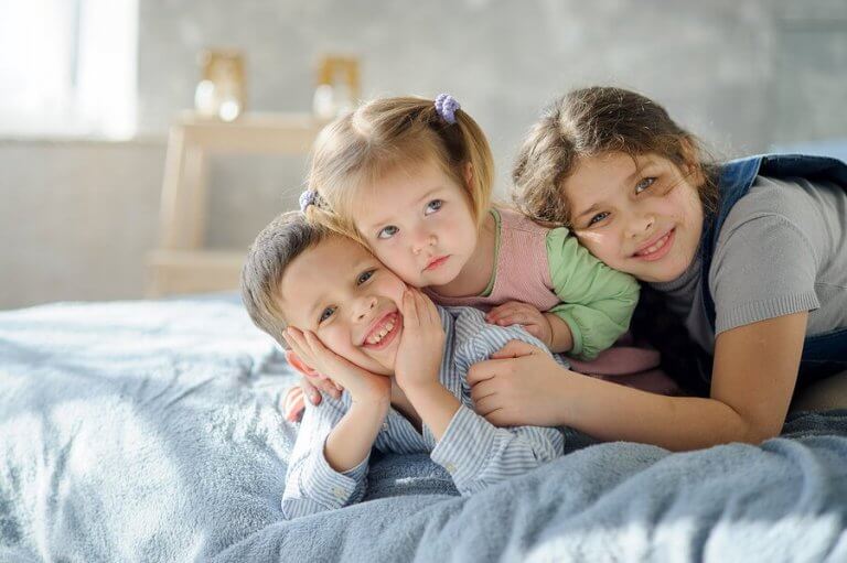 6 Tips for Organizing Bedrooms with 3 Siblings
