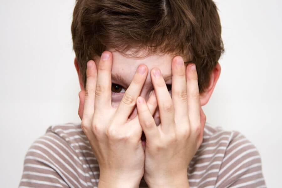 How to Overcome Shyness During Childhood