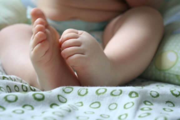 What to Do if Children Walk with Their Feet Turned Inward - You are Mom