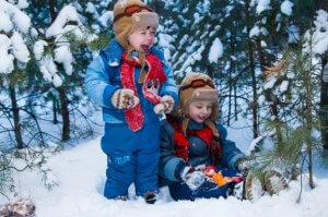 10 Snow Games to Play as a Family