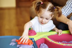 Moldable Sand for Children: A Sensory Game