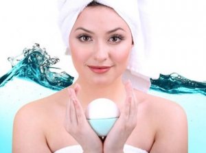 Tips for Tired Moms: How to Keep Your Skin Smooth and Healthy