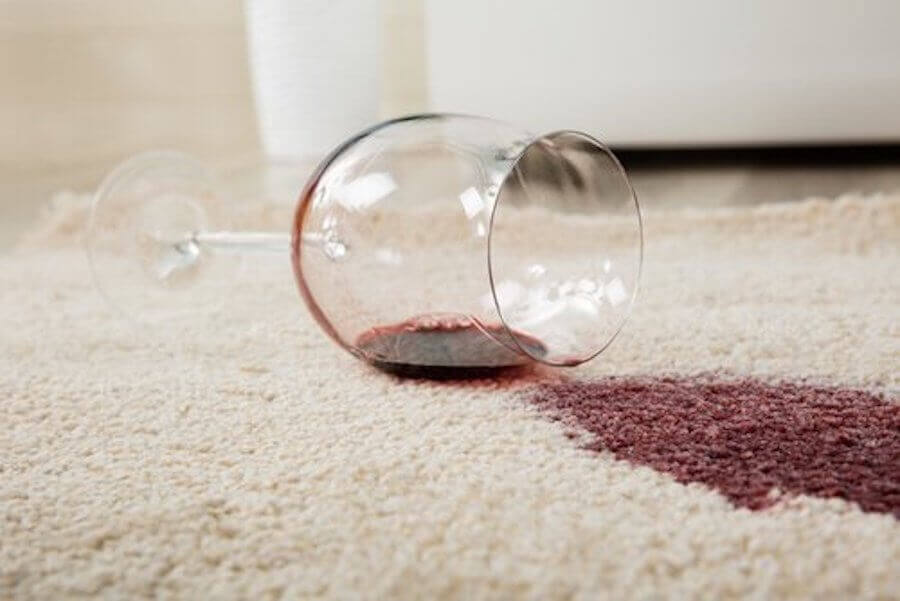 How to Remove Stains from White Clothes