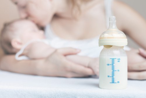 What Are Anti-Colic Bottles for Babies?