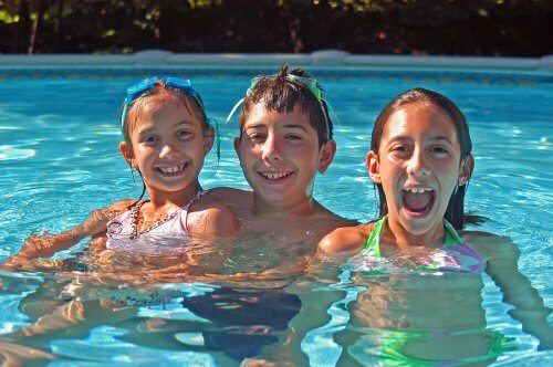 Choosing the Right Swimsuit for Boys