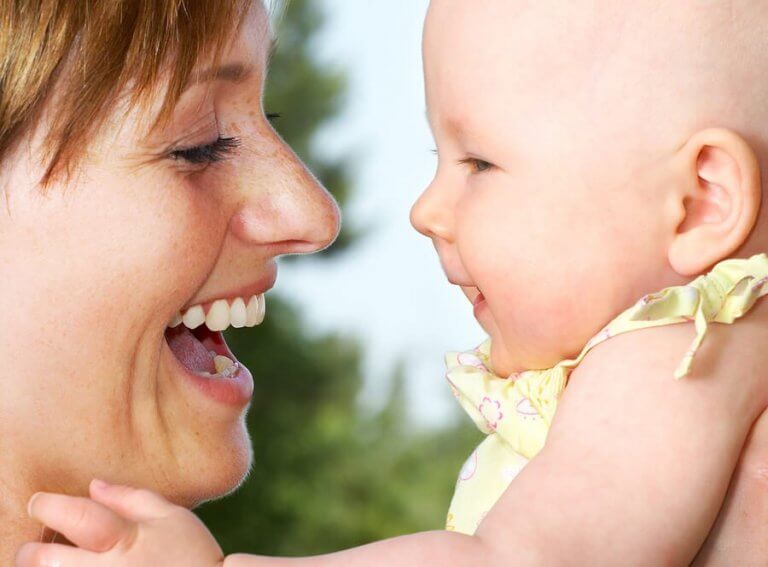 Why It's Important to Use Nonverbal Language with Children