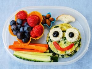 Tips to Help Your Child Try New Foods