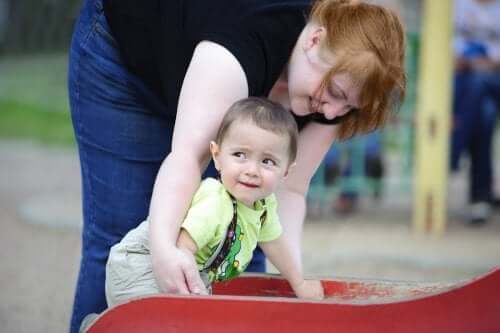 Insecure Attachment: Characteristics and Consequences