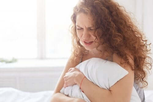 Premenstrual Syndrome: Main Symptoms and Causes