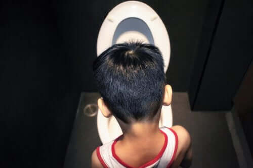 Retracted Foreskin in Boys: What You Should Know