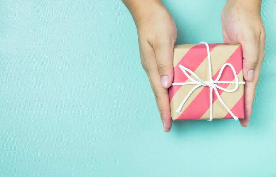 8 Gift Ideas for a Child's First Communion