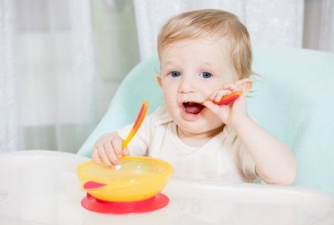 6 Important Baby Feeding Items to Have at Home - You are Mom