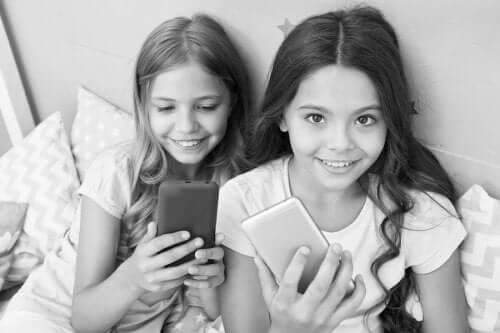 The Risks of Instagram for Children and Teenagers
