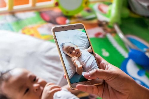 Seven Original Birth Announcement Photo Ideas