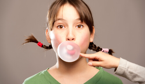 What to Do if Your Children Swallow Gum?