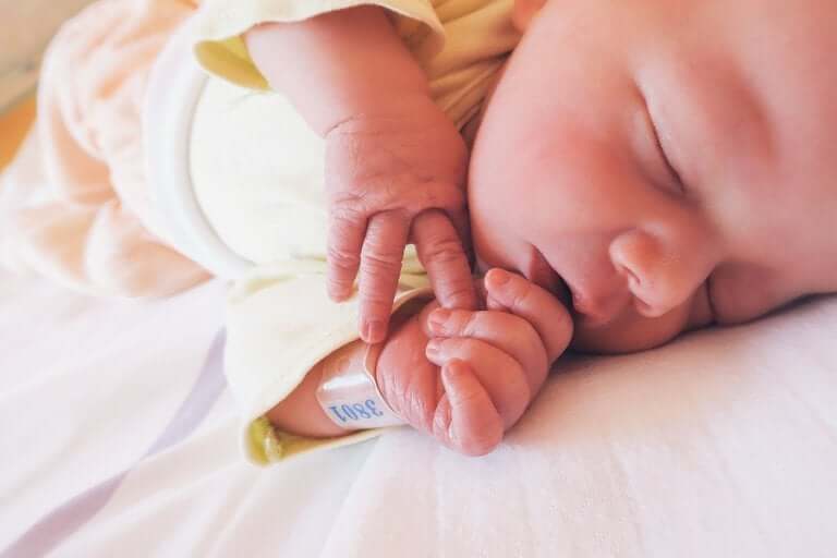 Kidney Dilation in Newborn Babies