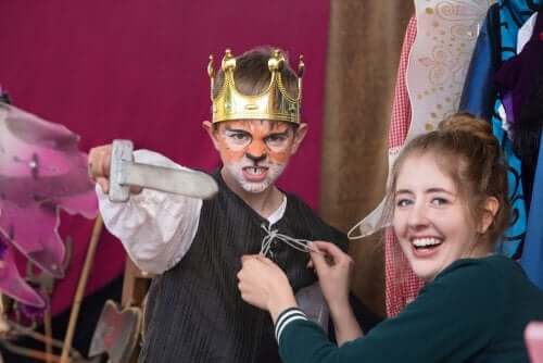 8 Fun Plays for Children