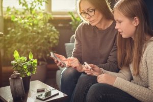 How to Talk to Your Daughter About Menstruation