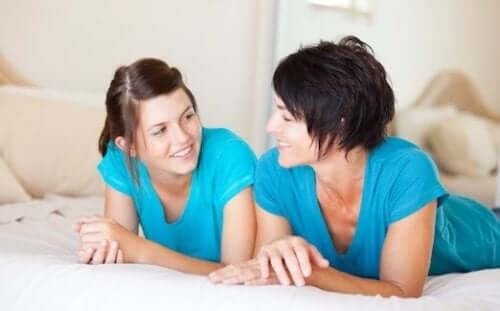 How to Talk to Your Daughter About Menstruation