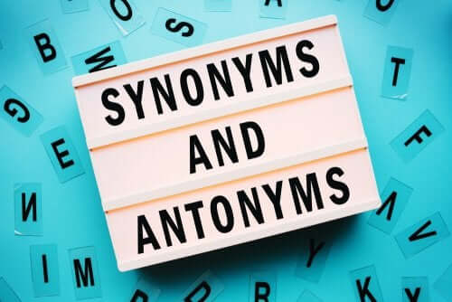 How to Explain Synonyms and Antonyms to Children