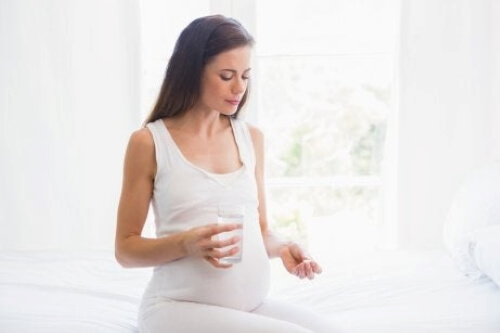 Supplements During Pregnancy: Folic Acid, Iodine and Vitamin B12