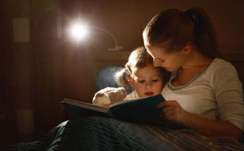 Lights Out, It's Time to Read – Books to Enjoy in the Dark