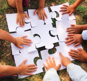How to Encourage Cooperative Learning in Children