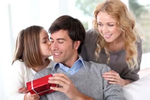 13 Famous Quotes to Celebrate Father’s Day