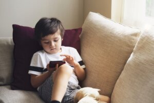 How to Keep Your Phone Childproof