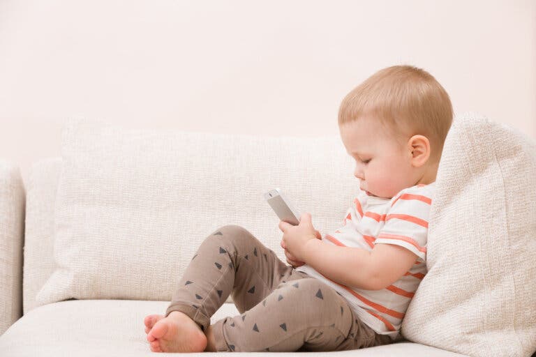 How to Keep Your Phone Childproof