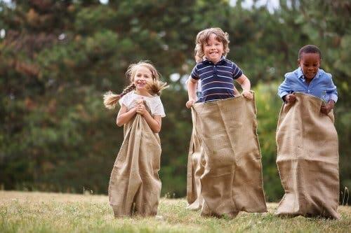 Traditional Games to Enjoy During the Summer