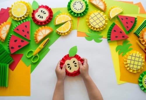 Fruit Crafts to Raise Children's Awareness