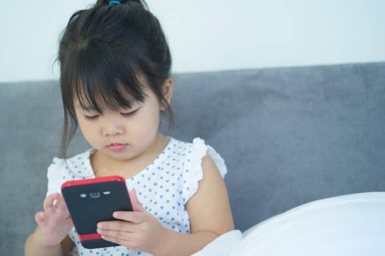 How to Keep Your Phone Childproof