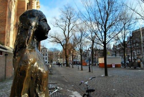 6 Lessons to Learn from The Diary of Anne Frank