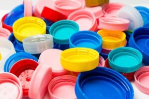 Crafts for Kids Using Bottle Tops: 4 Ideas