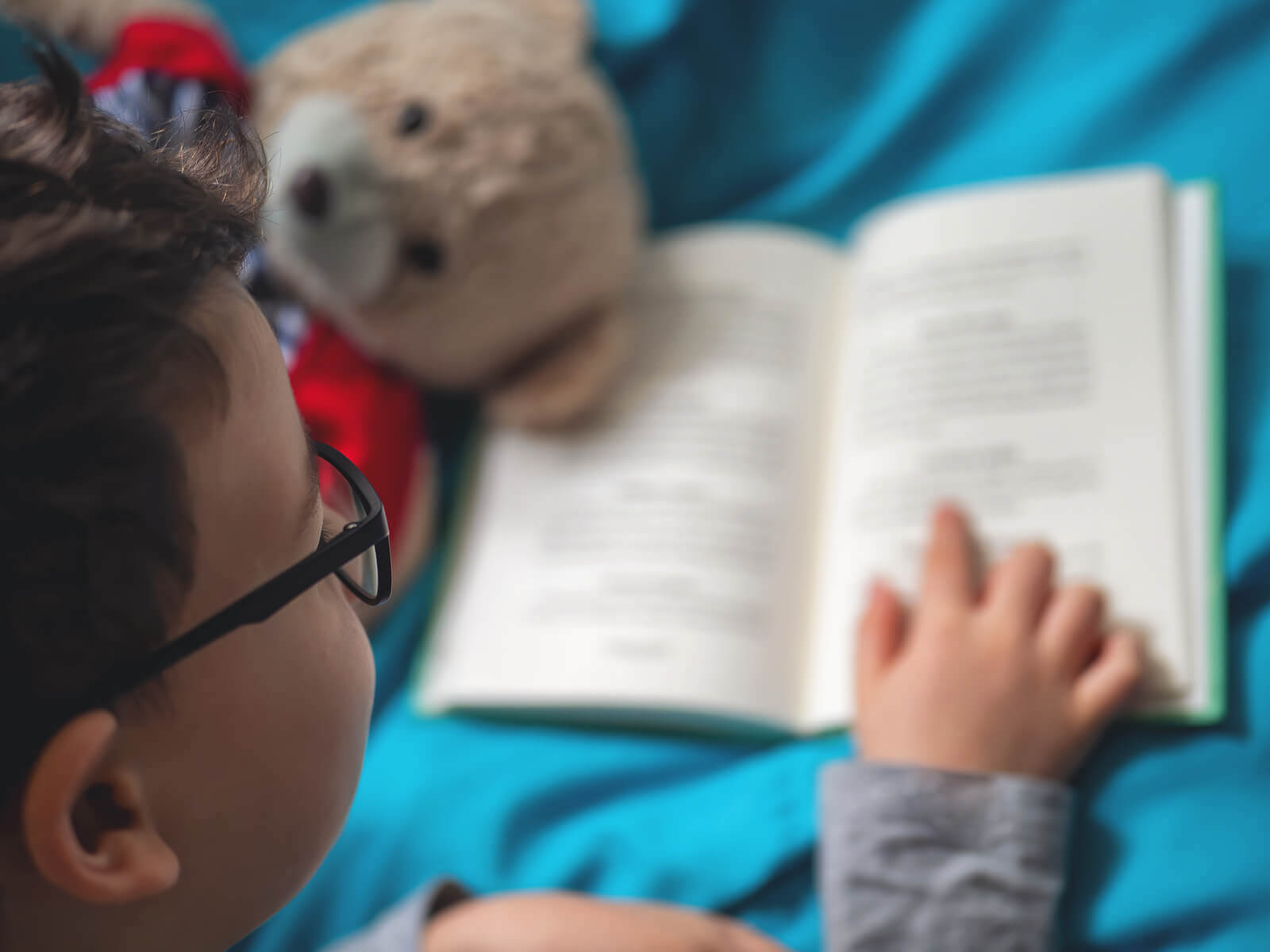 4 Ways to Stimulate Reading at Home