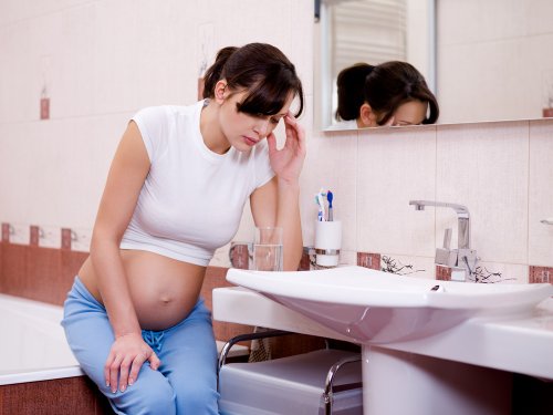 How to Treat Nausea and Vomiting During Pregnancy