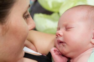 Neonatal Care in the First Hours of Life