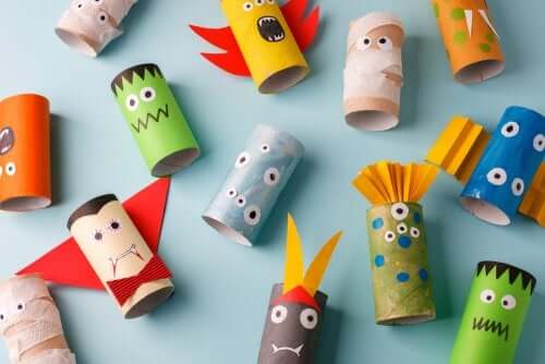 Some Terrifically Fun Crafts for Halloween