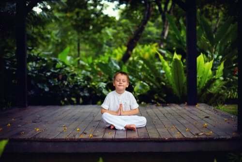 Sitting Still Like a Frog: Meditation for Kids