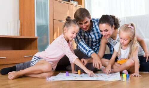 6 Great Pen and Paper Games to Play as a Family
