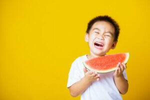 My Child Is Scared of Choking While Eating: What Can I Do?