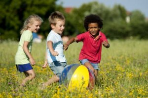 Physical Development Milestones in Children from Birth to 6 Years Old