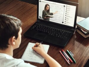 How to Teach Students to Take Good Notes