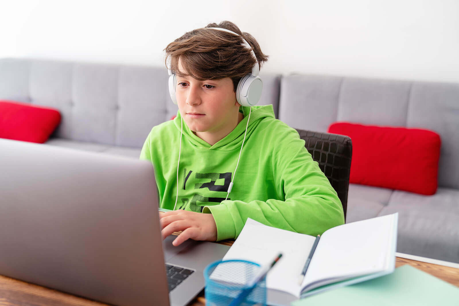 6 Tactics to Encourage Children to Study at Home
