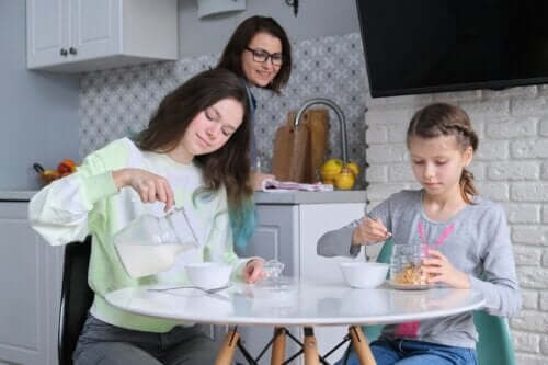 The Risks of Skipping Breakfast During Adolescence