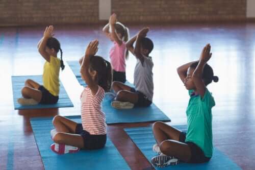 Yoga in the Classroom: Keys and Benefits