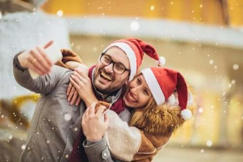 11 Family Christmas Photo Ideas